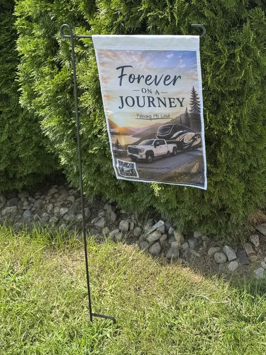 CustomProPrints.Com - Garden Flag