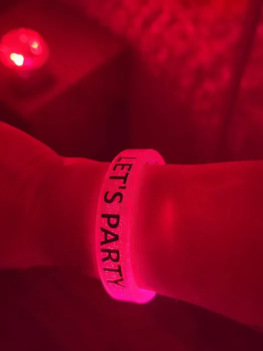 StealthPromoCo.Com - Glow Wristbands