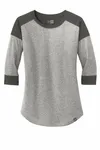 New Era Women's Heritage Blend 3/4-Sleeve Baseball Raglan Tee. LNEA104 Graphite/ Graphite clair torsadé