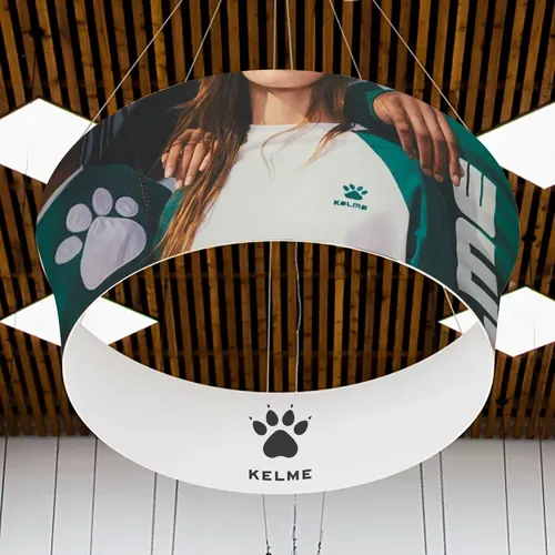 Carteles Colgantes Cónicos Personalizados para Ferias y Exposiciones - Imprint Now - ES