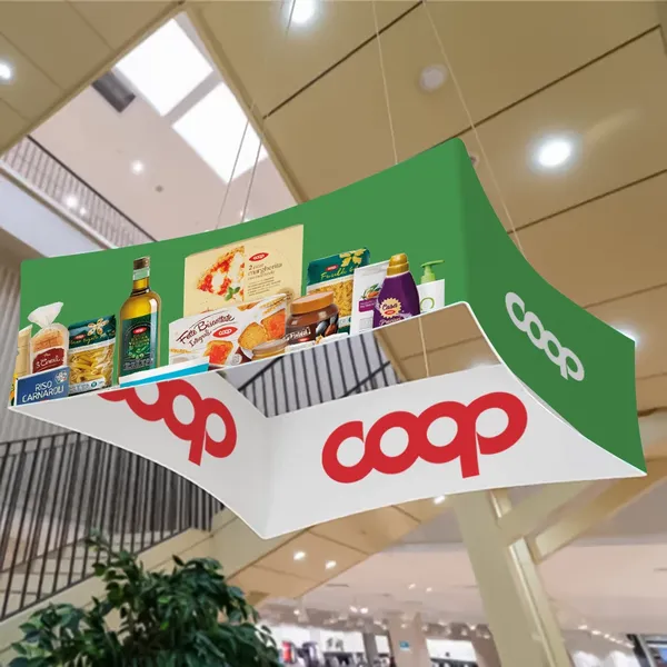 Espositore a Bandiera con Cartello Appeso per Fiere Personalizzate - Quadrato Curvo - Imprint Now - IT