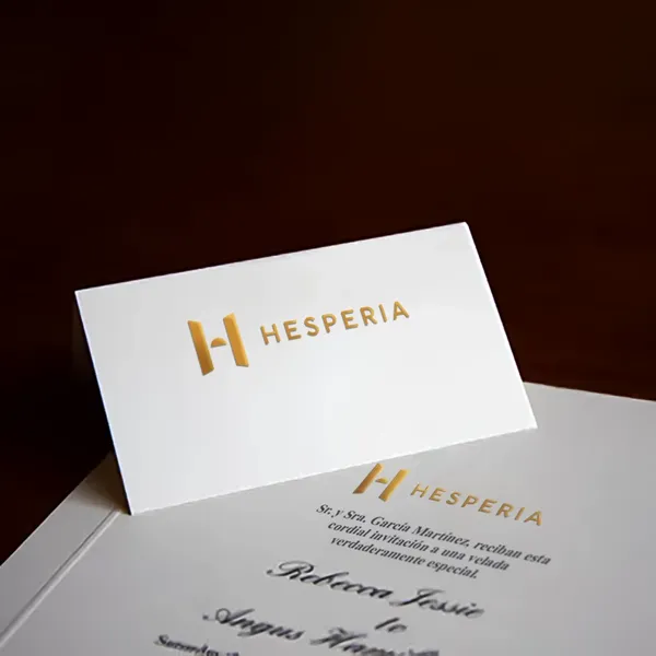 Folletos estampados en color